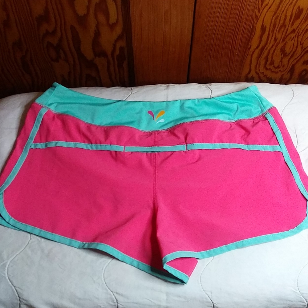 All for Color athletic shorts - Picture 2 of 2